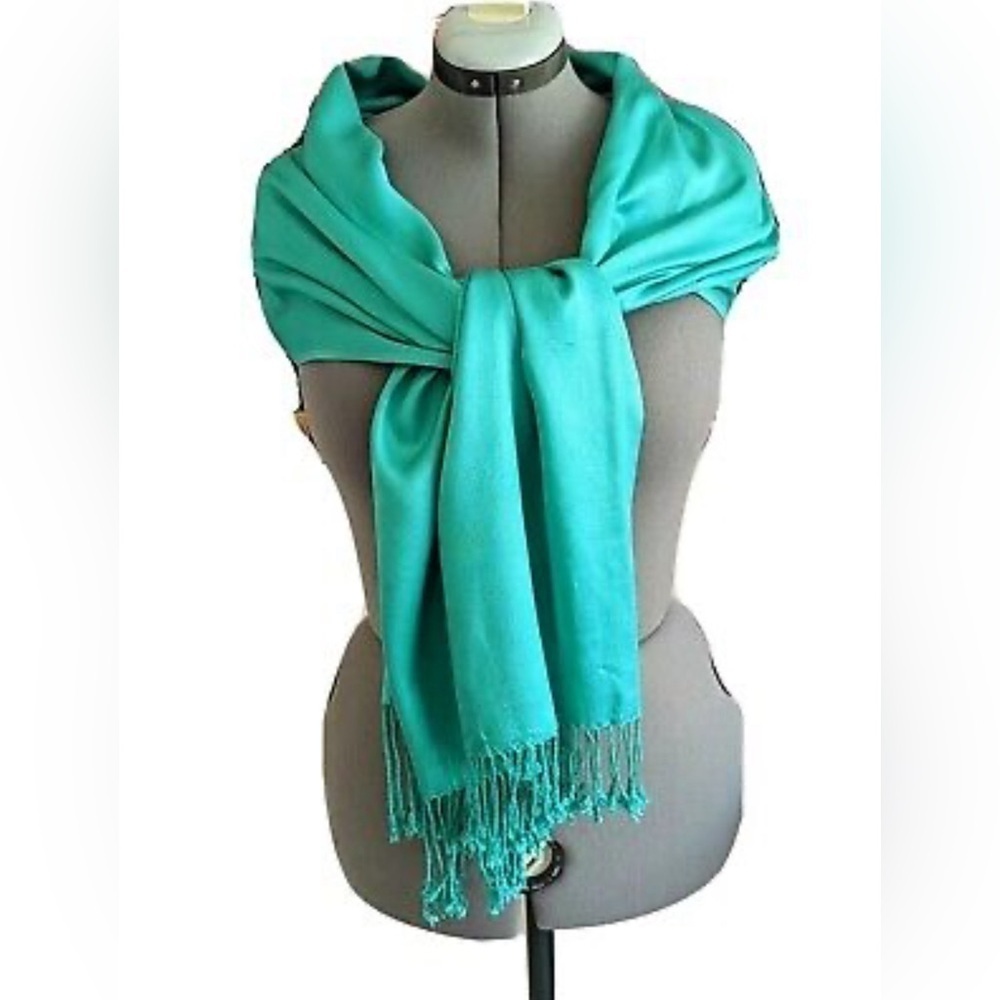 Jones New York Women’s Scarf One Size Green 100% Lightweight Tassel Fringe